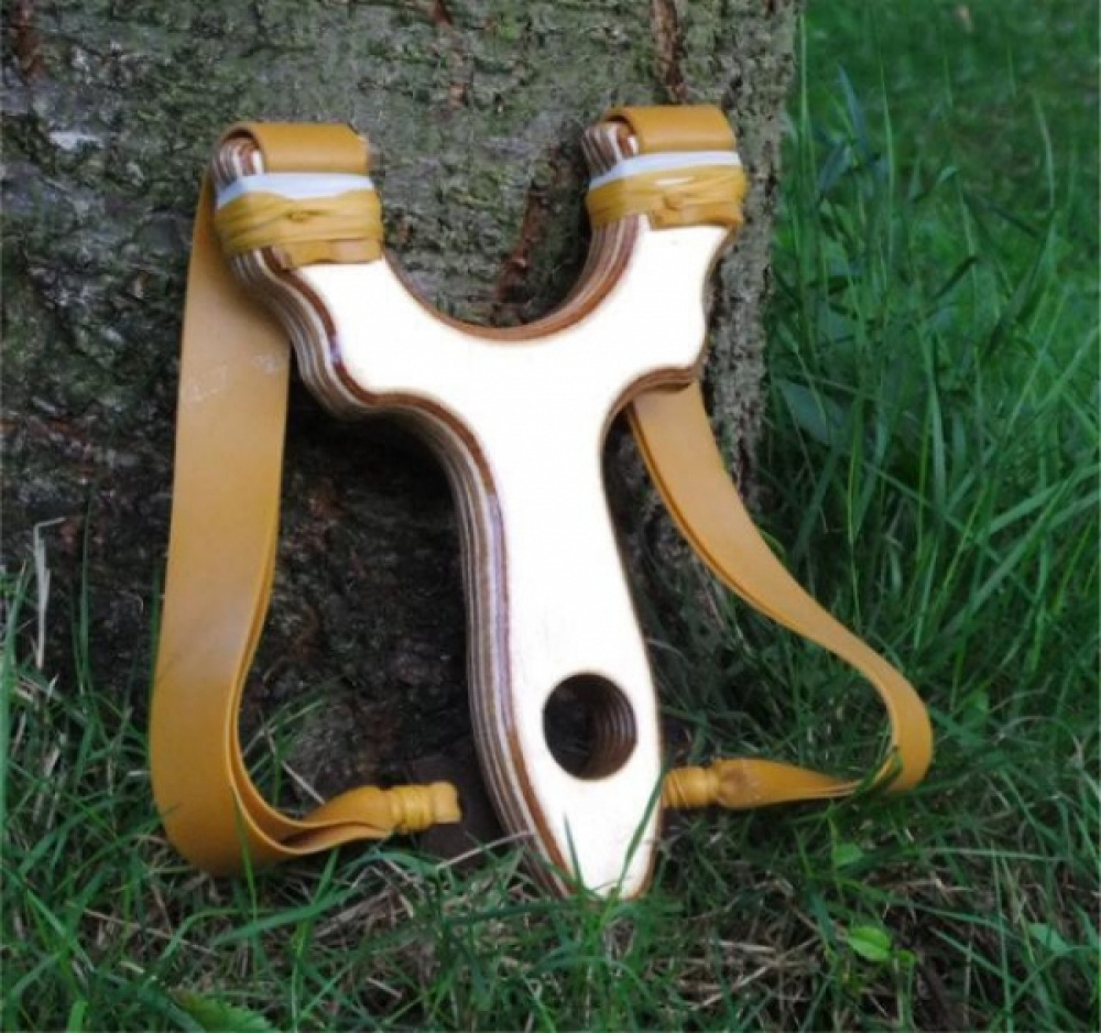 Как делать рогатку видео. Как делать рогатку видео. Как делать рогатку видео. Гарпун для рогатки. Рогатка из дерева.