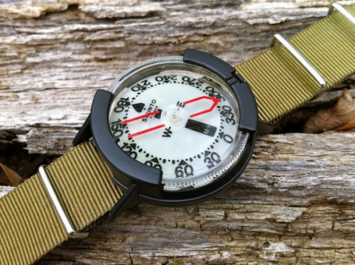 Suunto M-9